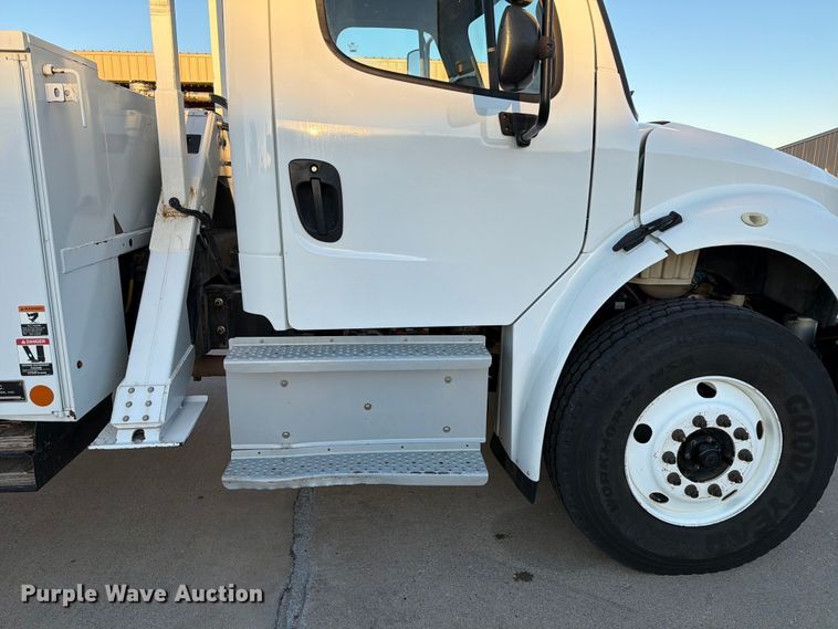 image for item ED4990 2019 Freightliner Business Class M2 bucket truck