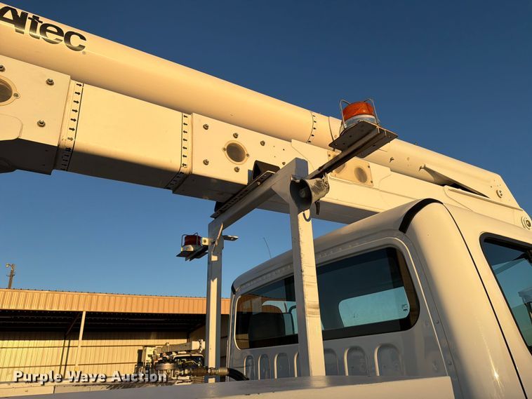 image for item ED4990 2019 Freightliner Business Class M2 bucket truck
