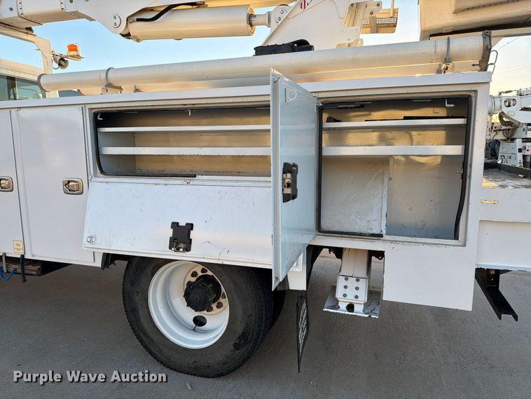 image for item ED4990 2019 Freightliner Business Class M2 bucket truck