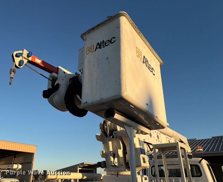 image for item ED4990 2019 Freightliner Business Class M2 bucket truck