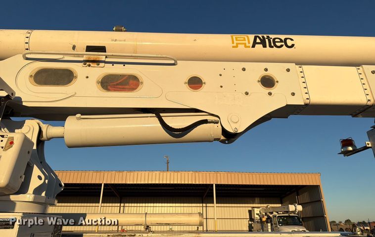 image for item ED4990 2019 Freightliner Business Class M2 bucket truck