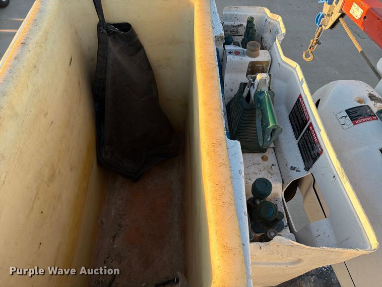 image for item ED4990 2019 Freightliner Business Class M2 bucket truck