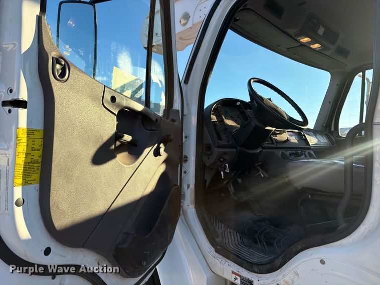 image for item ED4990 2019 Freightliner Business Class M2 bucket truck