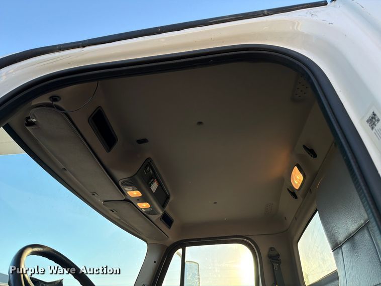 image for item ED4990 2019 Freightliner Business Class M2 bucket truck