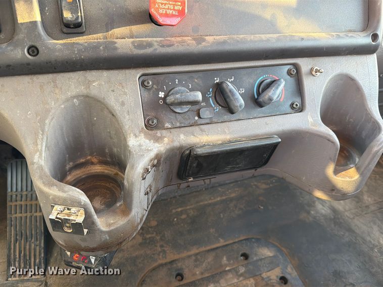 image for item ED4990 2019 Freightliner Business Class M2 bucket truck