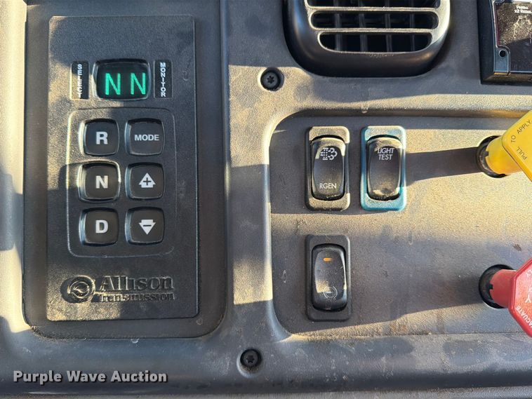 image for item ED4990 2019 Freightliner Business Class M2 bucket truck