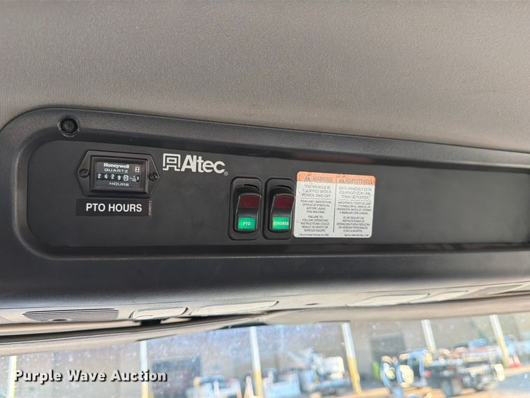 image for item ED4990 2019 Freightliner Business Class M2 bucket truck