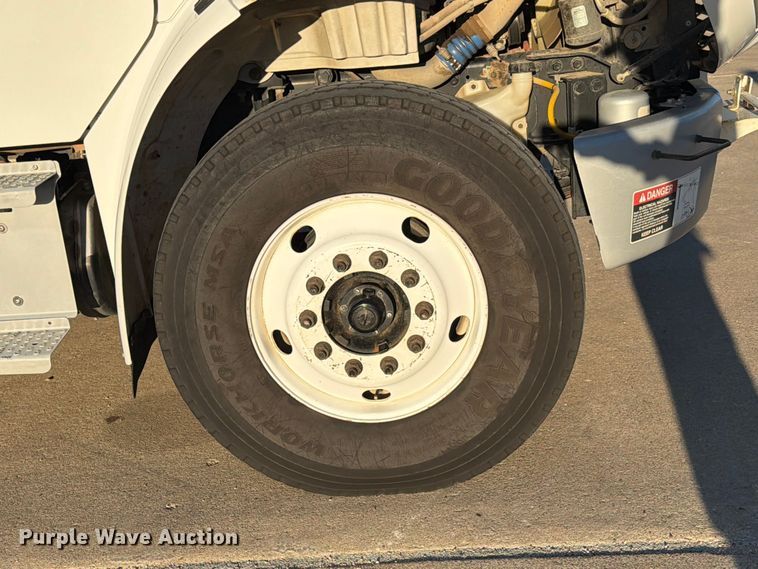 image for item ED4990 2019 Freightliner Business Class M2 bucket truck