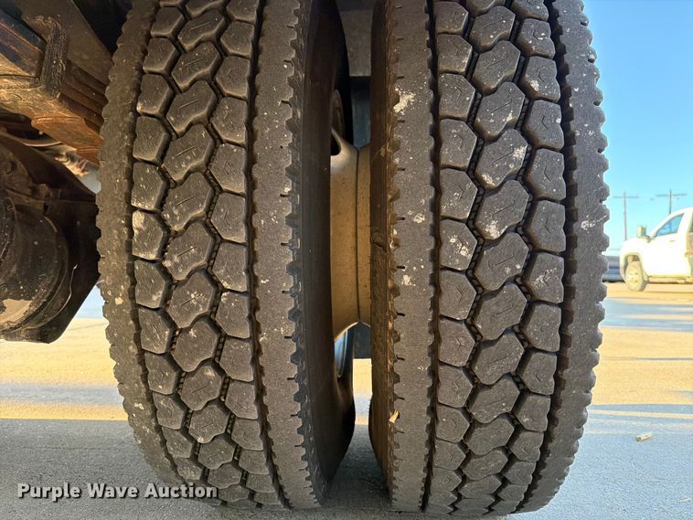 image for item ED4990 2019 Freightliner Business Class M2 bucket truck