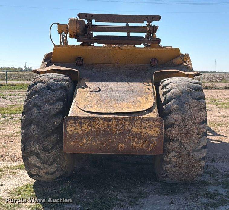 image for item ED4998 1972 Caterpillar 613 elevating scraper