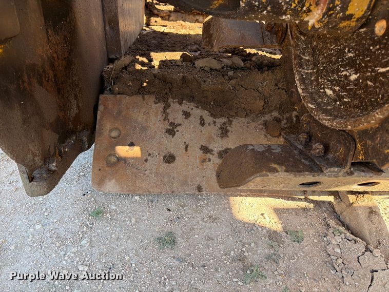 image for item ED4998 1972 Caterpillar 613 elevating scraper