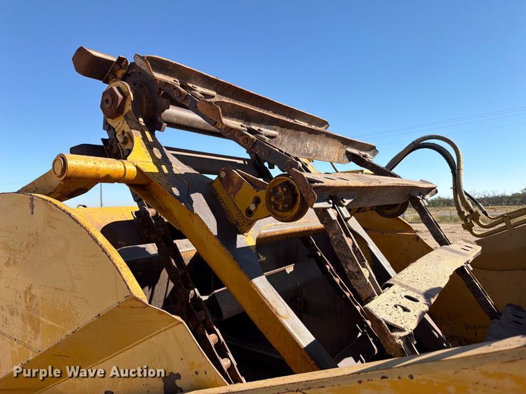 image for item ED4998 1972 Caterpillar 613 elevating scraper