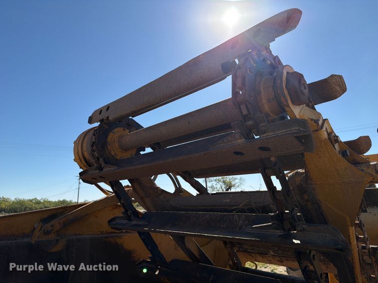 image for item ED4998 1972 Caterpillar 613 elevating scraper