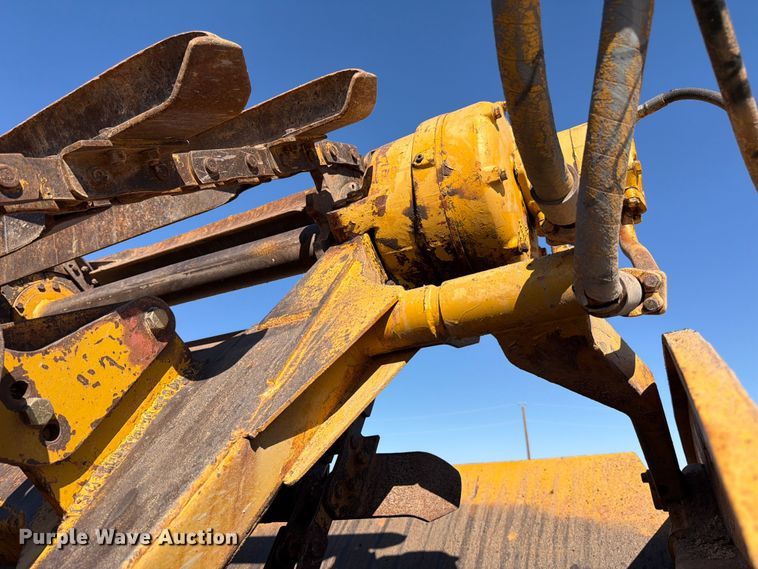 image for item ED4998 1972 Caterpillar 613 elevating scraper