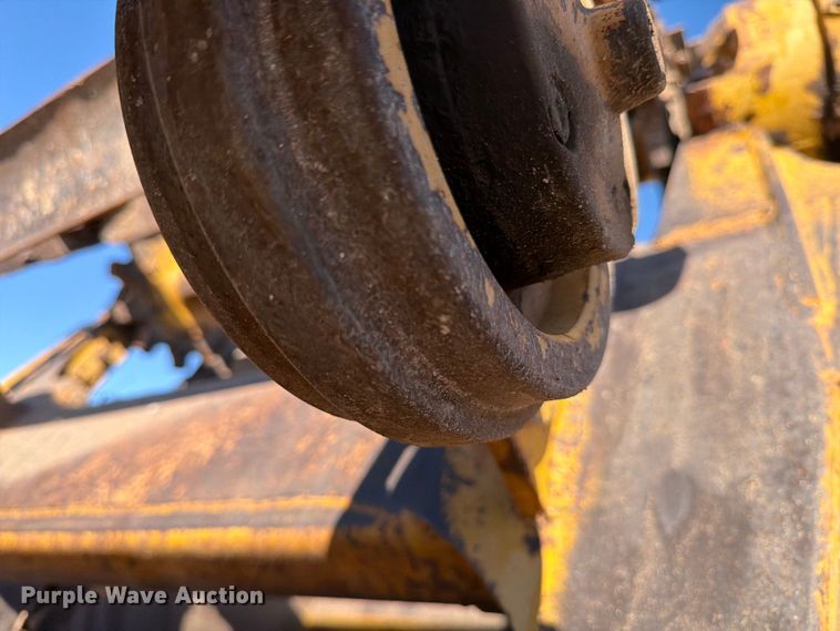 image for item ED4998 1972 Caterpillar 613 elevating scraper