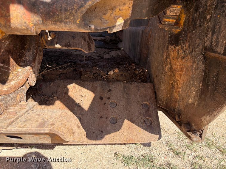 image for item ED4998 1972 Caterpillar 613 elevating scraper