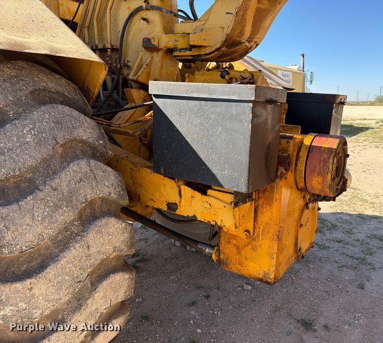 image for item ED4998 1972 Caterpillar 613 elevating scraper