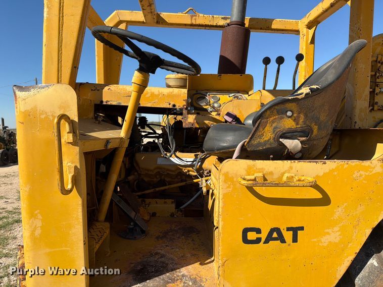 image for item ED4998 1972 Caterpillar 613 elevating scraper