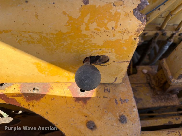 image for item ED4998 1972 Caterpillar 613 elevating scraper