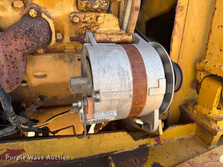 image for item ED4998 1972 Caterpillar 613 elevating scraper