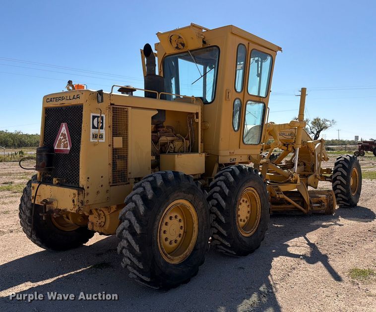 MOTOCONFORMADORA CATERPILLAR 12G 1974