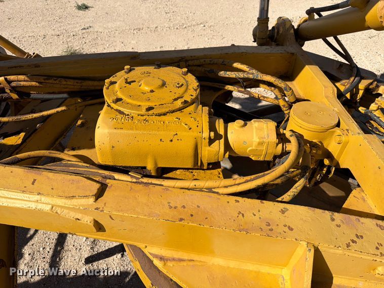 image for item ED4999 1974 Caterpillar 12G motor grader