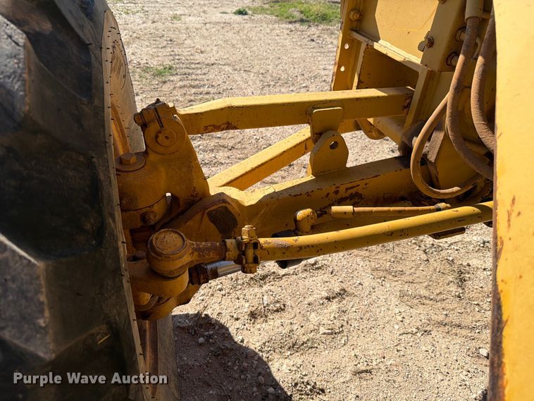 image for item ED4999 1974 Caterpillar 12G motor grader