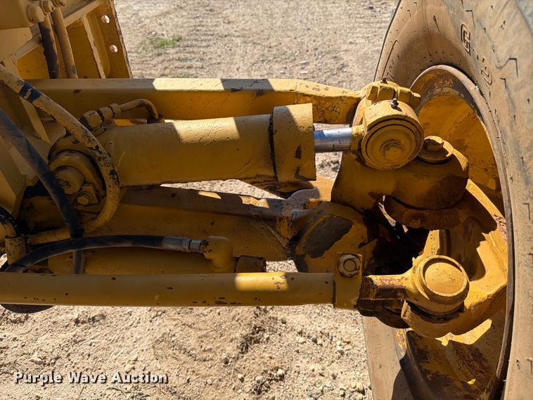 image for item ED4999 1974 Caterpillar 12G motor grader