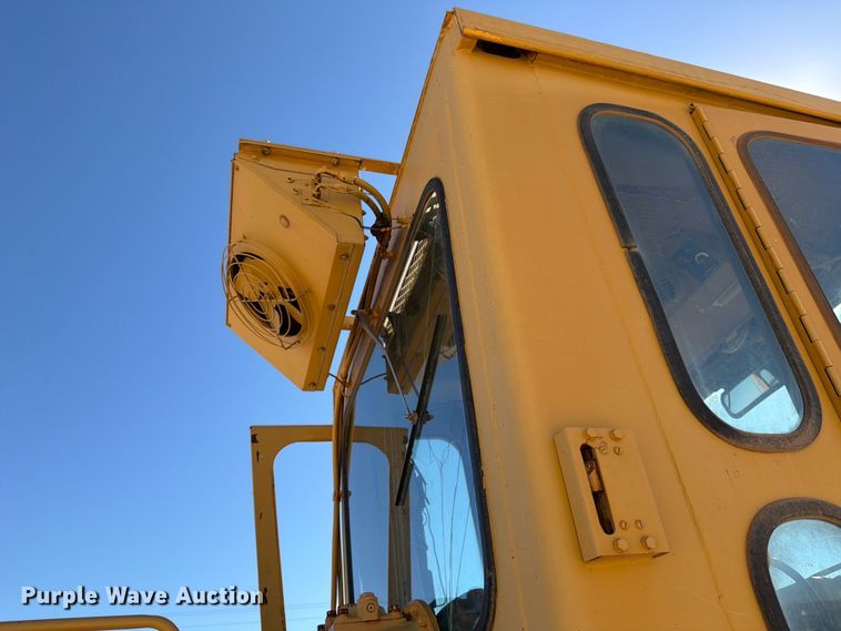 image for item ED4999 1974 Caterpillar 12G motor grader