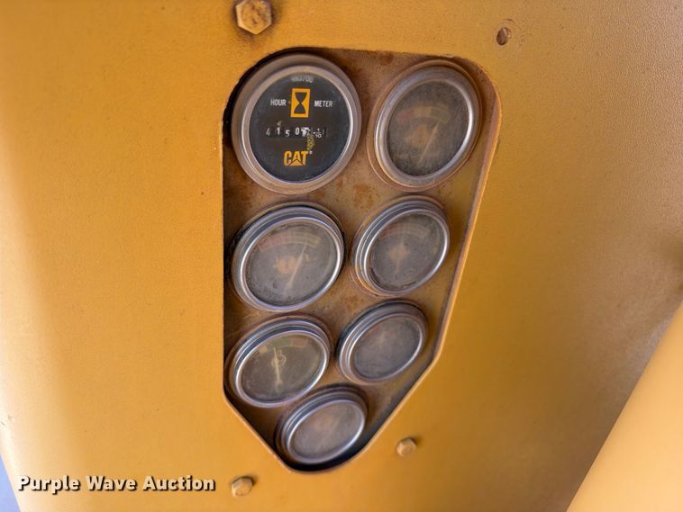 image for item ED4999 1974 Caterpillar 12G motor grader