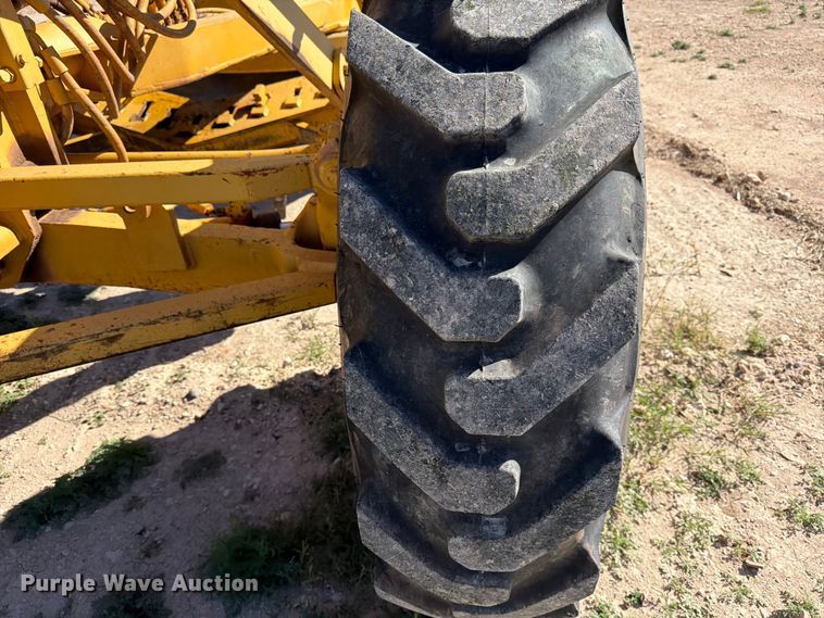 image for item ED4999 1974 Caterpillar 12G motor grader