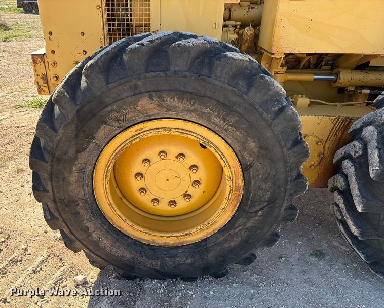 image for item ED4999 1974 Caterpillar 12G motor grader
