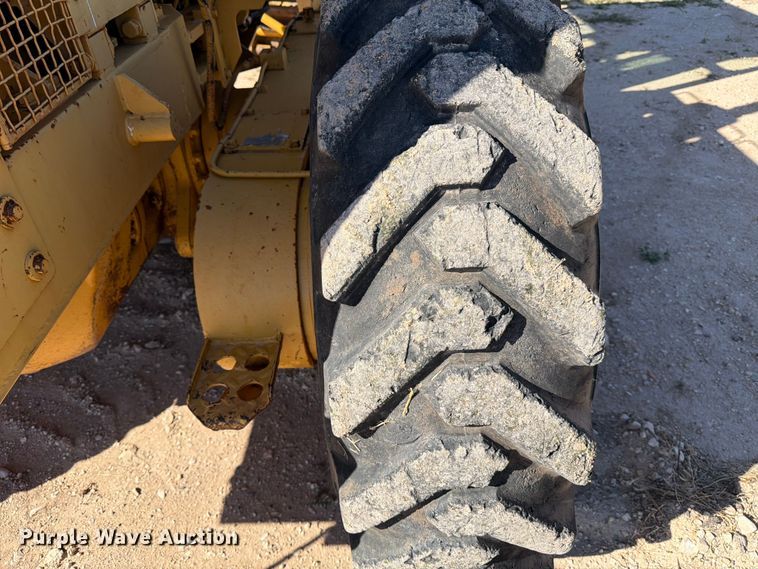 image for item ED4999 1974 Caterpillar 12G motor grader