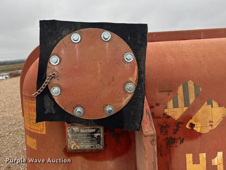 image for item EE4232 Wastequip liquid roll-off container