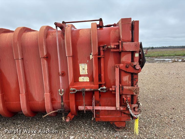 image for item EE4232 Wastequip liquid roll-off container