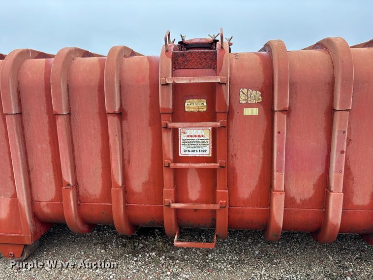 image for item EE4238 Wastequip liquid roll-off container