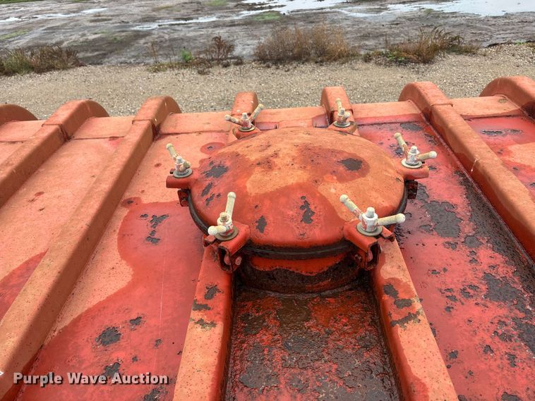 image for item EE4238 Wastequip liquid roll-off container