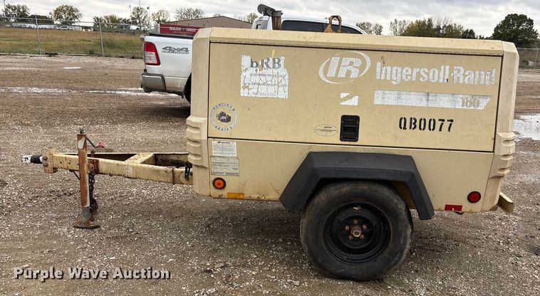 image for item EE4272 2002 Ingersoll Rand 185 air compressor