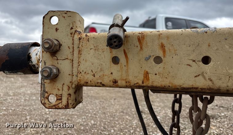 image for item EE4272 2002 Ingersoll Rand 185 air compressor