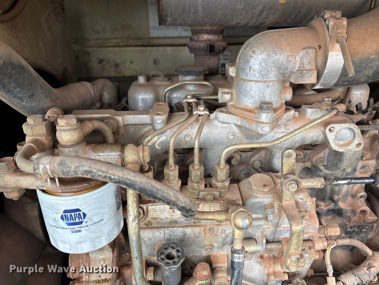 image for item EE4272 2002 Ingersoll Rand 185 air compressor