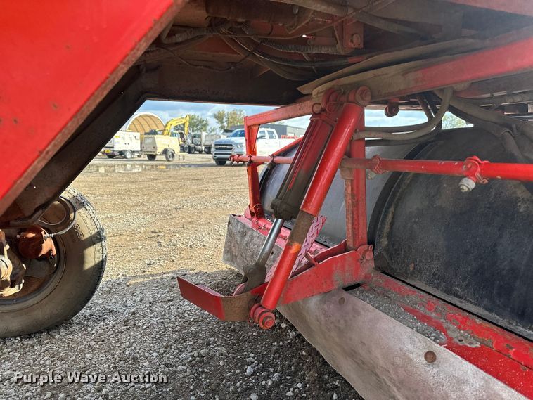 image for item EE4274 Broce Broom RJ300 sweeper