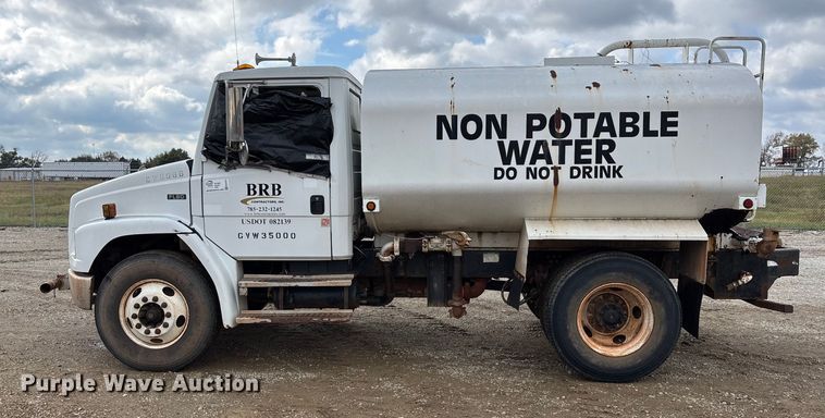 image for item EE4275 1999 Freightliner FL80 water truck