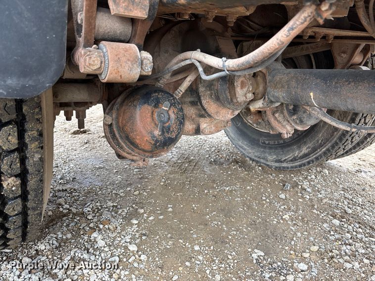 image for item EE4275 1999 Freightliner FL80 water truck