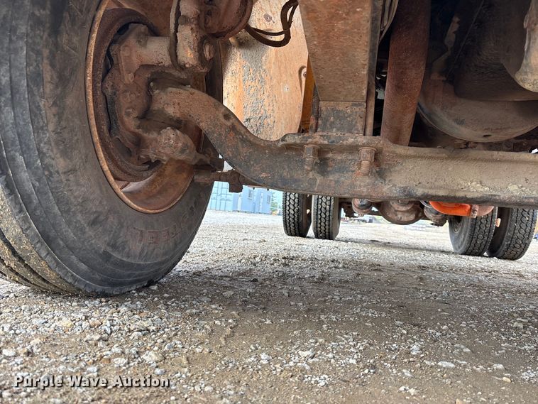 image for item EE4275 1999 Freightliner FL80 water truck