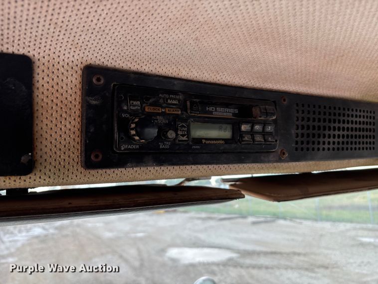 image for item EE4275 1999 Freightliner FL80 water truck