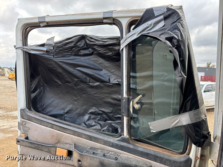 image for item EE4275 1999 Freightliner FL80 water truck