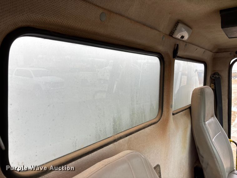 image for item EE4275 1999 Freightliner FL80 water truck