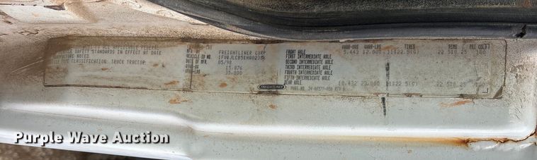 image for item EE4275 1999 Freightliner FL80 water truck