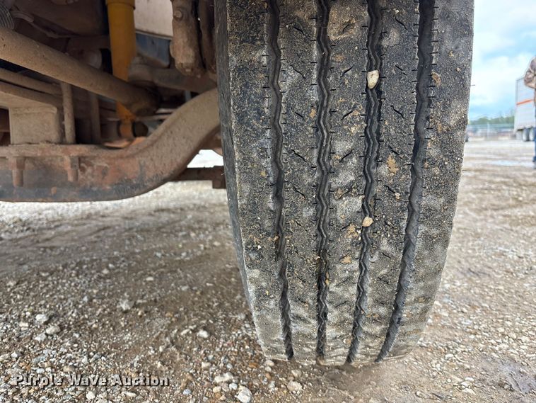 image for item EE4275 1999 Freightliner FL80 water truck