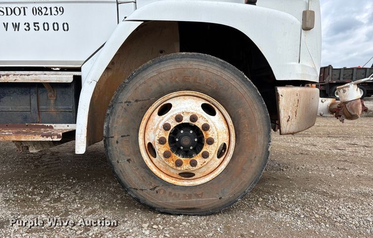 image for item EE4275 1999 Freightliner FL80 water truck